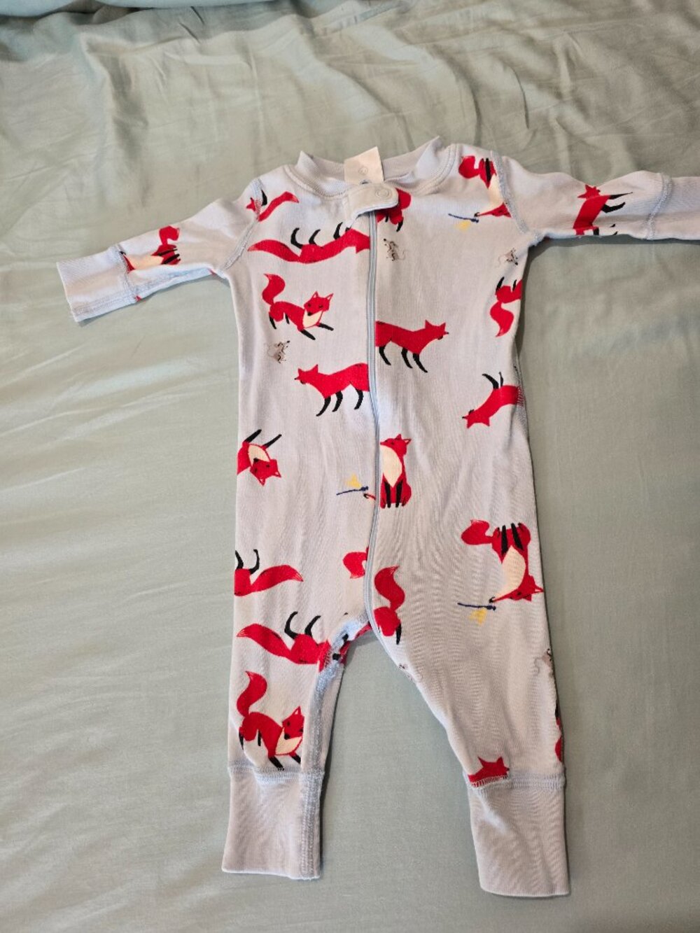 Hanna Anderson Bundle 3-6 month sleepers - Picture 5 of 13